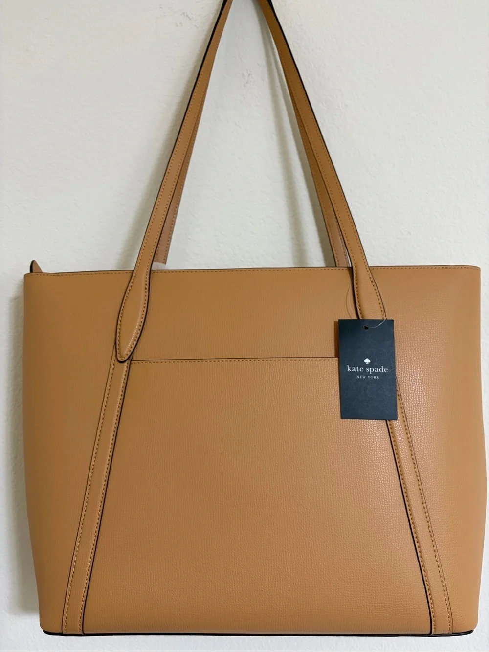 ✨ NWT Kate Spade Cara Refined Grain Leather Large Tote with Luggage Tag Accent ✨